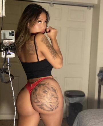 BEST tatted mami official NSFW NUDES.